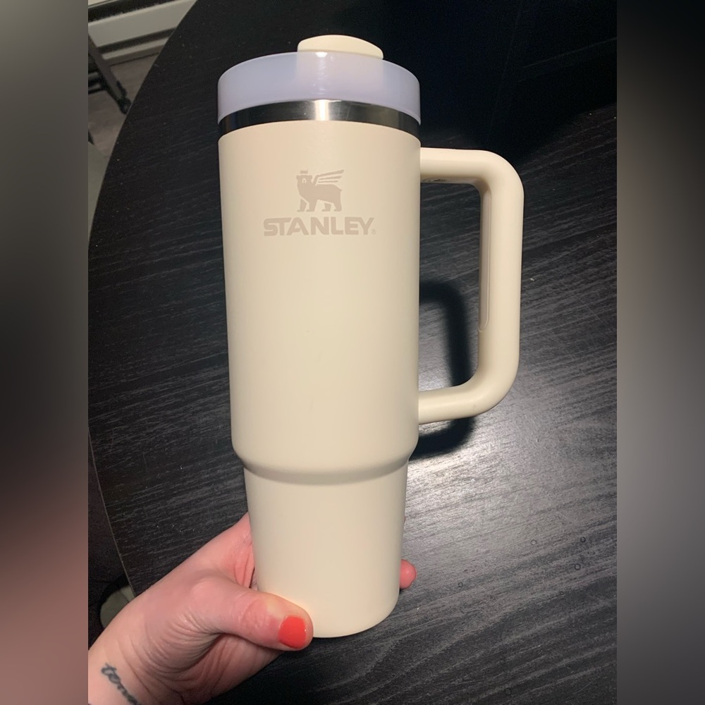 30oz Stanley Travel Mug with Handle